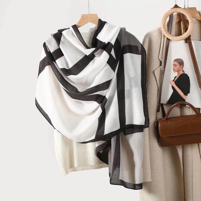 New Cotton and Linen Feel Simple Color Matching Letter O Scarf Fashion Travel Sunscreen Yarn