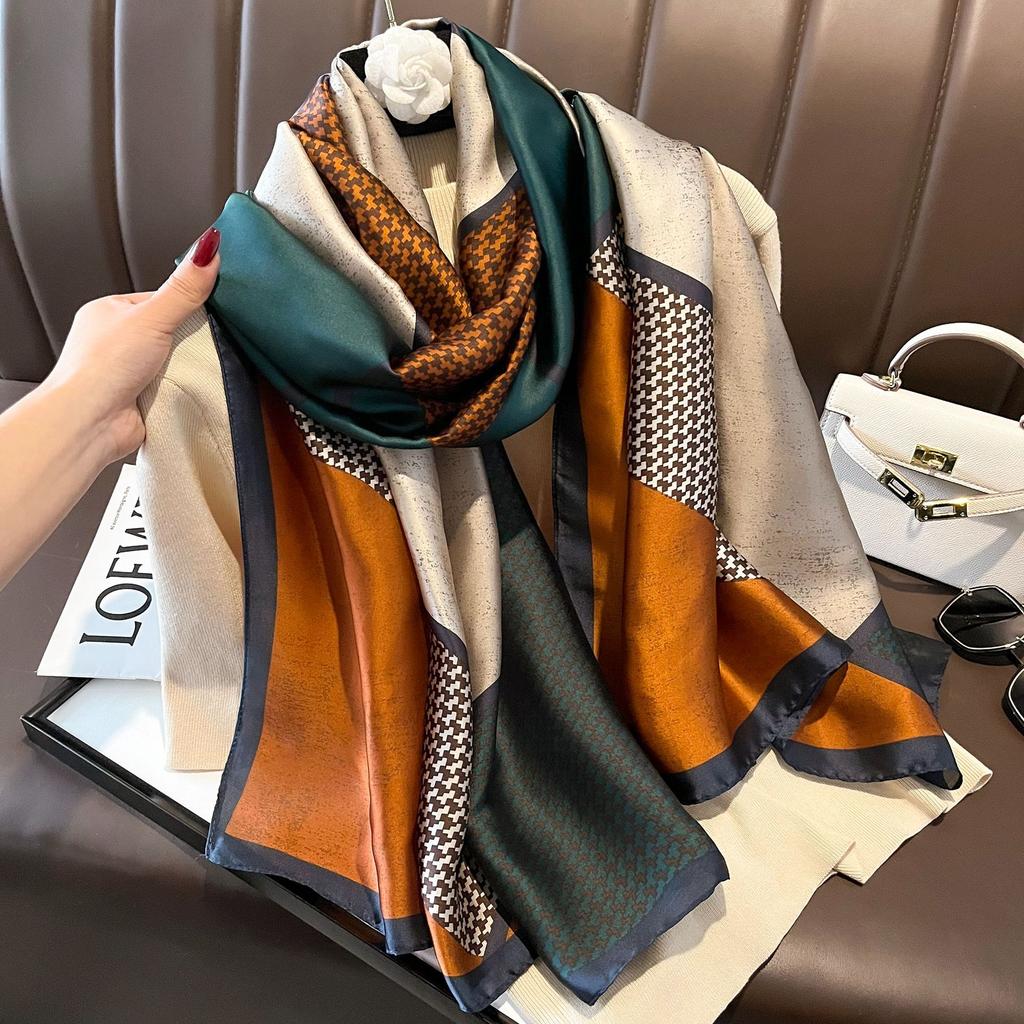 New Spring and Autumn Retro Floral Cranes Temperament Simulation Silk Large Long Scarf Sunscreen Outwear Shawl Female Silk Scarf