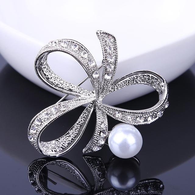 Fashion Exquisite Pearl Rhinestone Flowers Butterfly Enamel Pin Brooch For Women Trendy Elegant Clothes Jewelry Gift For Friends