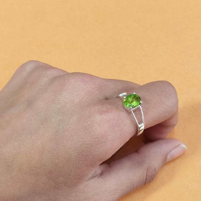 Peridot Gemstone Ring 925 Sterling Silver Solid Green Stone Fashion Statement Rings for Women's Gift Idea Gemstone Jewelry 4.8 Gms Approx