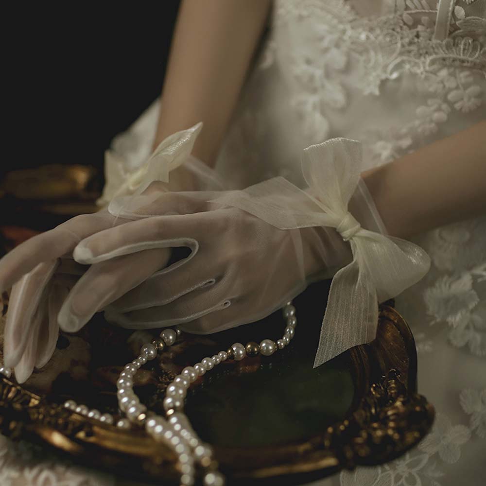Sexy Sweet Women Summer Lace White Pearl Finger Gloves Short Wedding Gloves Bow Tulle Mittens