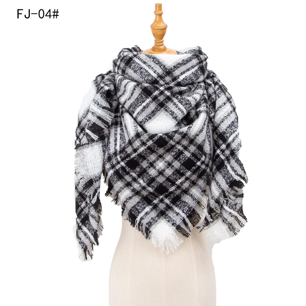 Autumn and Winter New Thickened Warm Circled Yarn Prickly Wool Plaid Square Scarf Scarf Female