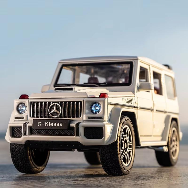 Новый 1:24 AMG G63 Модель автомобиля из цинкового сплава, литая модель игрушечной машины с инерционным механизмом, со звуком и светом, подходит для детей, мальчиков, подарочная коллекция, украшения