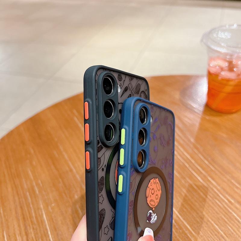 Чехол для телефона с изображением астронавта из мультфильма для Samsung S24 S23 + S22 Ultra S21FE iPhone 15 14 Pro Max 13 12 11 8 7 противоударный магнитный чехол