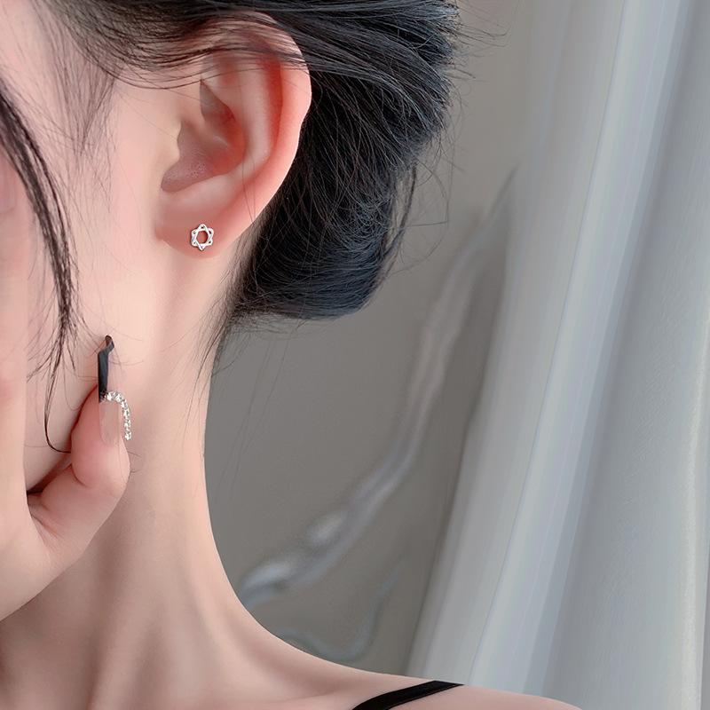 Серьги-гексаграммы Простые серьги Темпераментные уши Двоеточия и проколы ушей Не снимая серьги Тренд