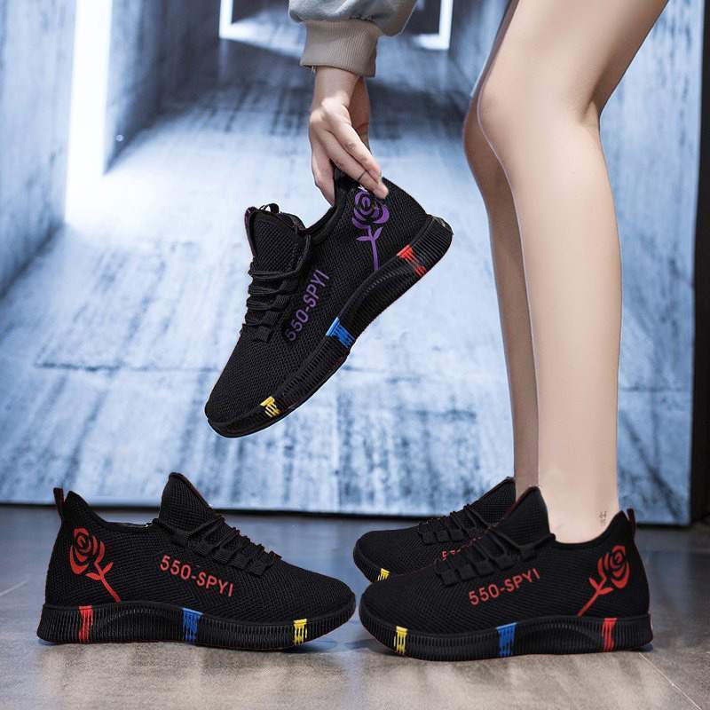 Spring/Summer Women's Fly Weaving Mesh Sports Shoes Thick Soled Lightweight Casual Shoes Running Shoes Student Shoes