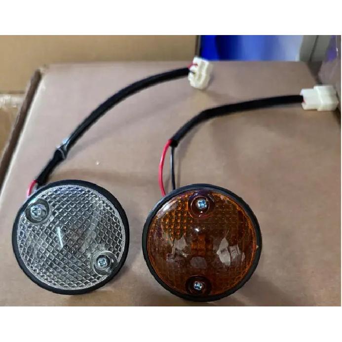 1 Pcs LHD or RHD Round Signal Lamp for Pajero V20 Front Side Marker Corner Lamp for Montero V30 Accessories