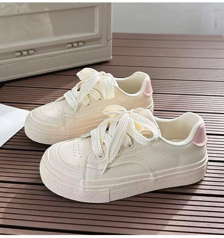 Корейская версия модных белых туфель на платформе для женщин 2025 года, осень, новые простые повседневные туфли с круглым носком, студенческие туфли для женщин