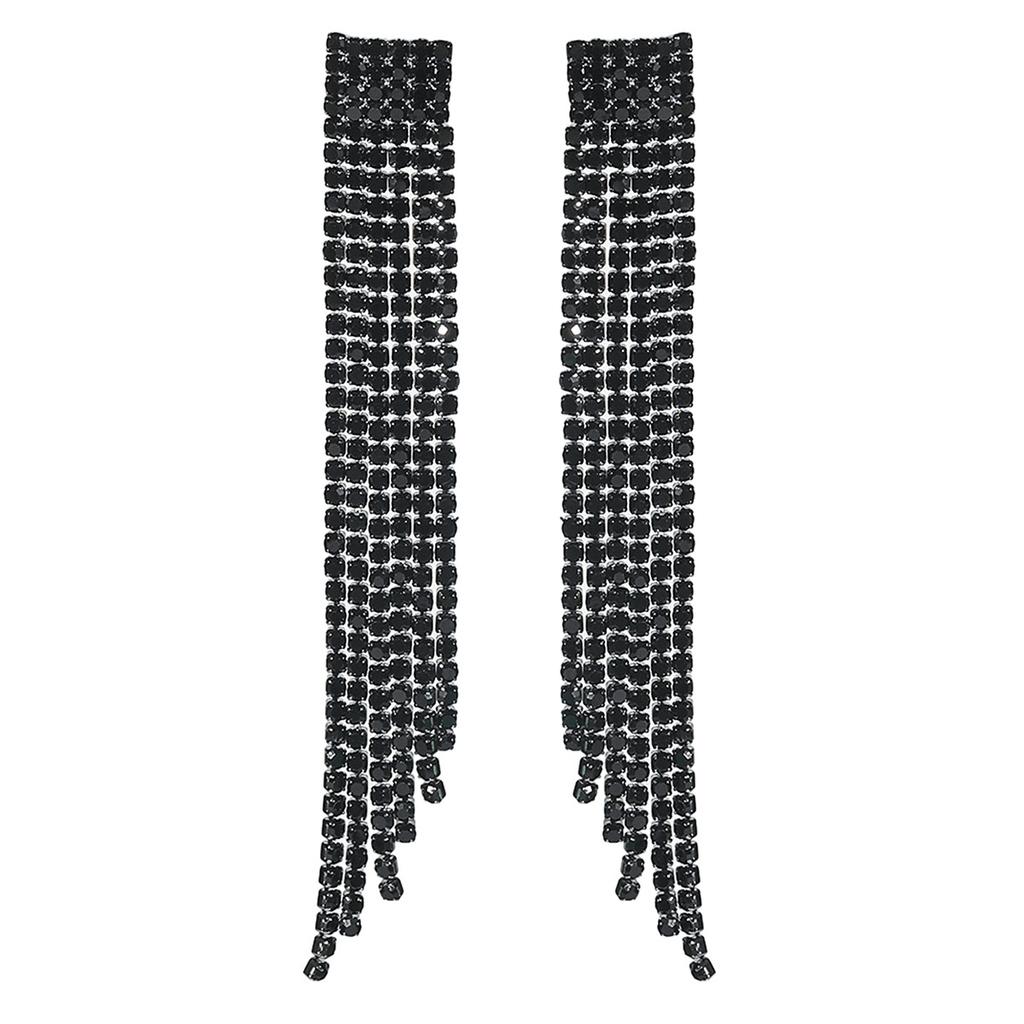 Длинные серьги-кисточки со скошенными краями, не выцветающие.