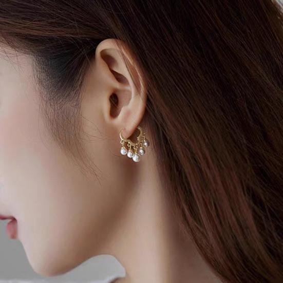 1 Pair Women Huggie Earrings Faux Pearl Tassel Decor Cloud Shape Polished Metal Prom Party Short Earrings Lady Birthday Gift Ear Jewelry