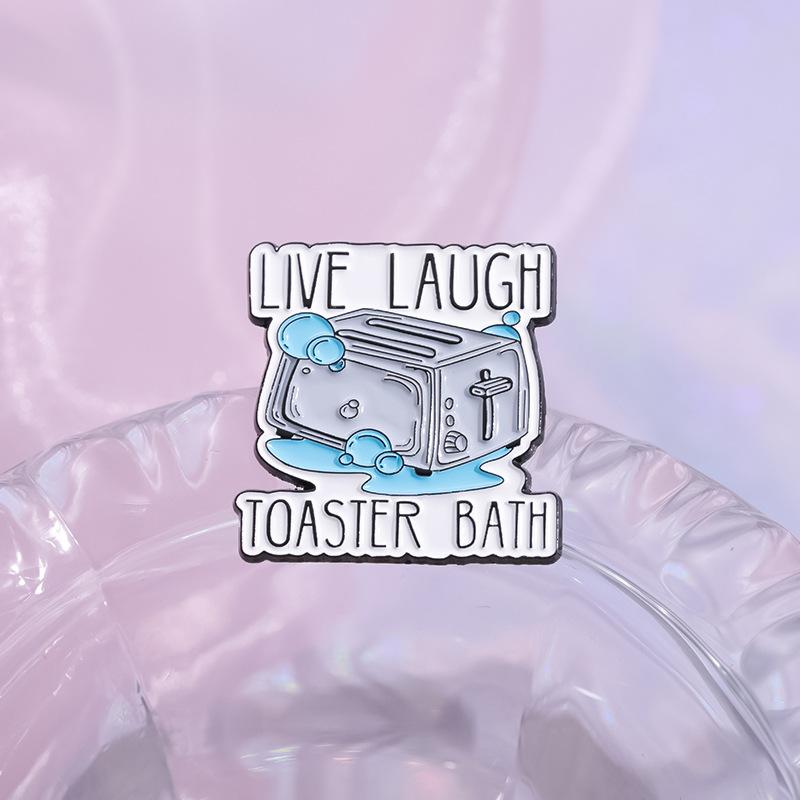 Cartoon Toast Enamel Brooch Lapel Pin Dollar Bread Machine Avocado Goldfish Pigeon Frog Creative Bread Metal Badge Jewelry Gift