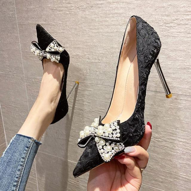 Новые сексуальные свадебные туфли Prals со стразами и бантом, женские туфли-лодочки на высоком каблуке, острый носок, металлический каблук, черный, бежевый, Прямая поставка