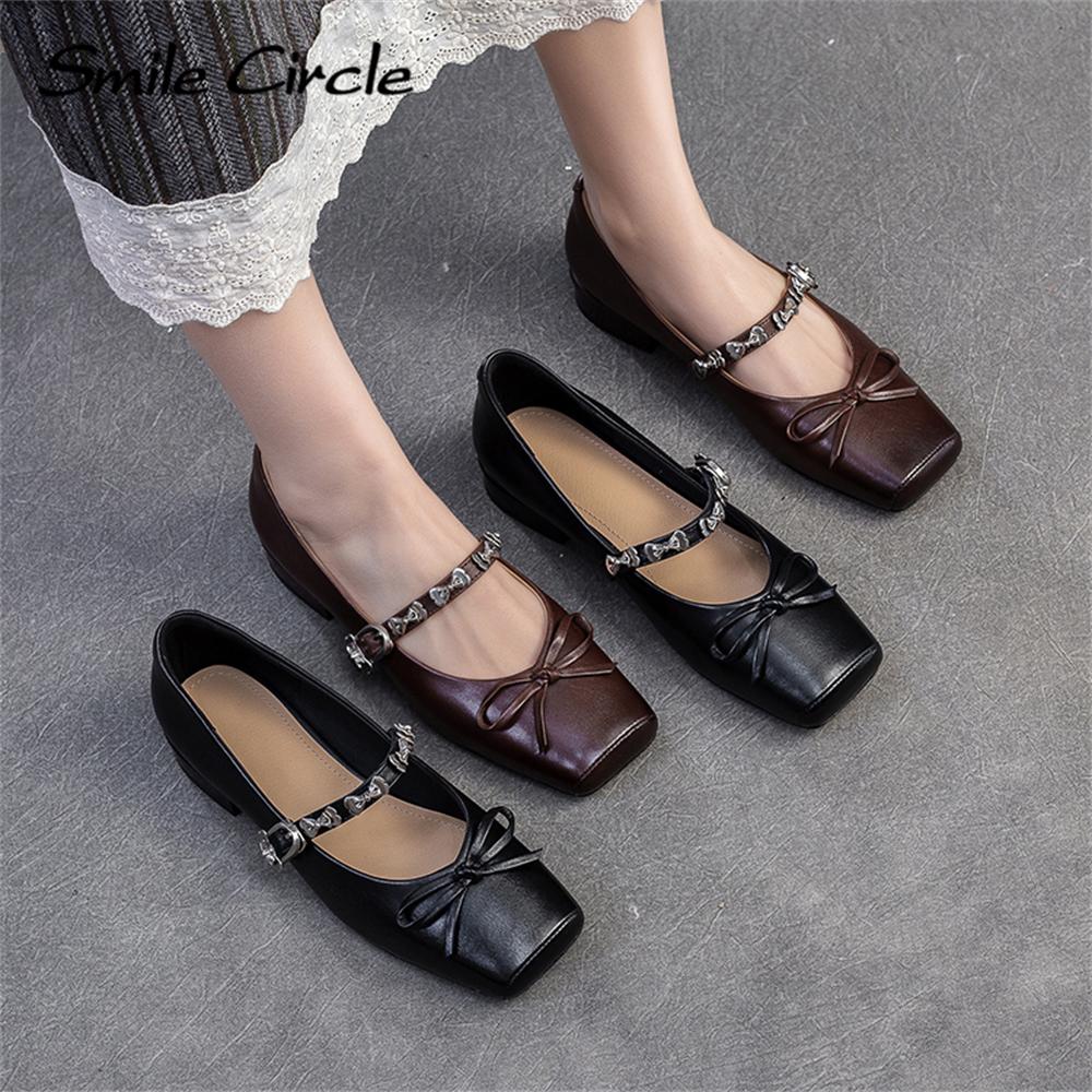 Женские туфли Мэри Джейн из натуральной кожи с квадратным носком и пряжкой на низком каблуке. Модная повседневная женская обувь.