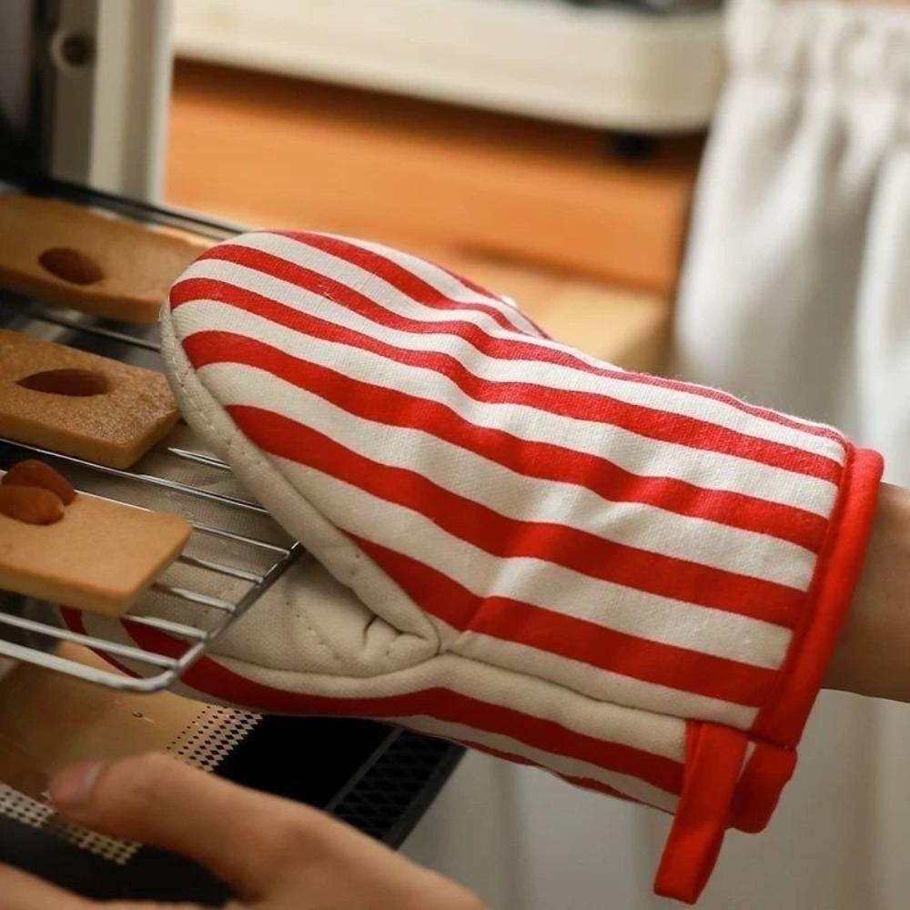 2pcs/set Polka Dot Heat-Resistant Oven Mitts Anti-Scald Stripe Kitchen Gloves Comfortable Grip Hanging Loops Baking Gloves
