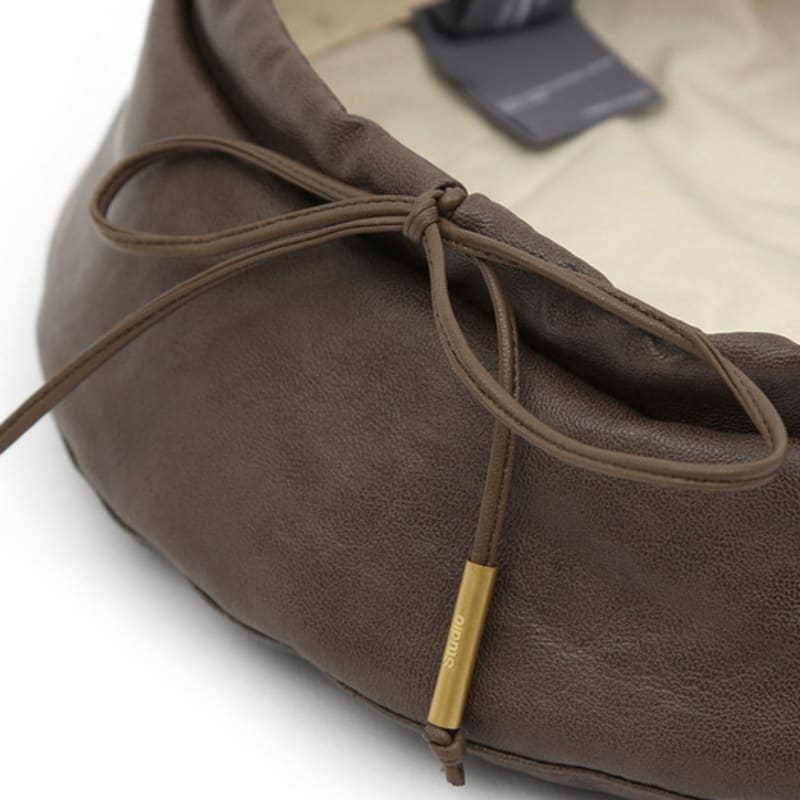 UNDERCONTROL СТУДИЙНЫЙ ПЛАТОК БЕРЕТ / РЕМЕШОК / КОЖА / коричневый