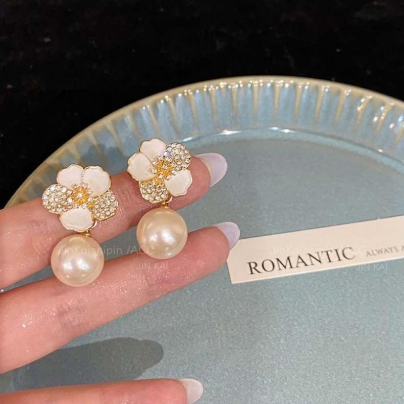 Temperament Shiny Zircon Flowers Stud Earrings For Women Girls Light Luxury Imitation Pearl Earring Party Wedding Ear Jewelry