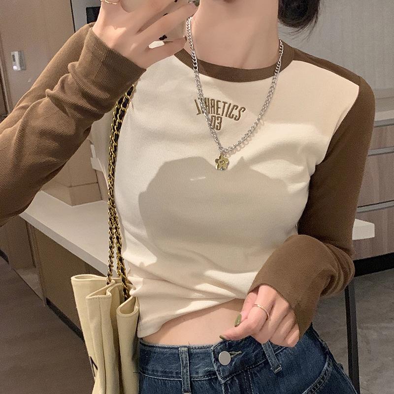 Женская футболка с длинными рукавами и буквенным принтом, короткие топы с длинными рукавами и тонкими внутренними топами