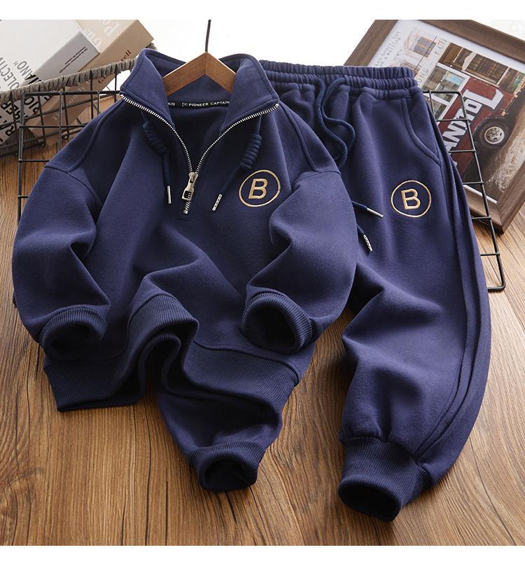 Стильный спортивный костюм-толстовка для мальчиков 2023 года – осенне-весенняя коллекция для детей