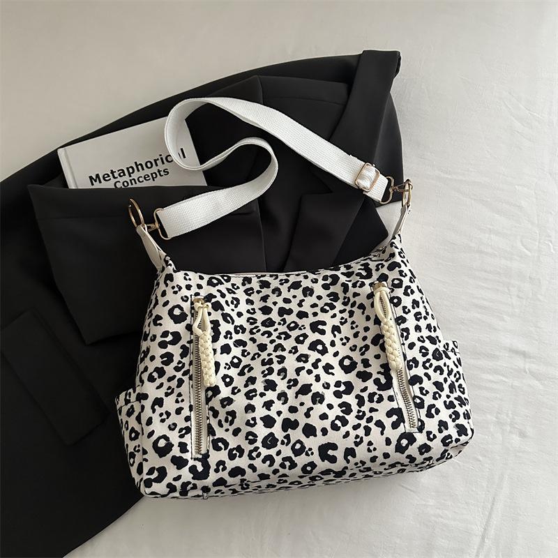 Винтажная сумка-тоут с леопардовым принтом женская 2025 новая повседневная сумка-мессенджер замшевая большая вместимость на плечо