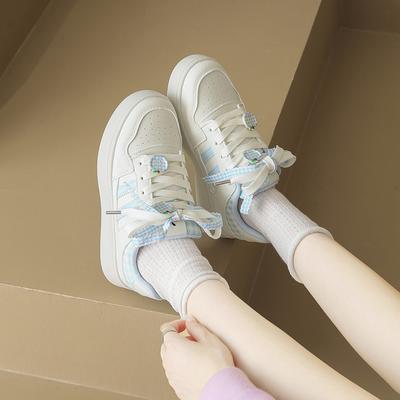 Женская обувь – Кроссовки