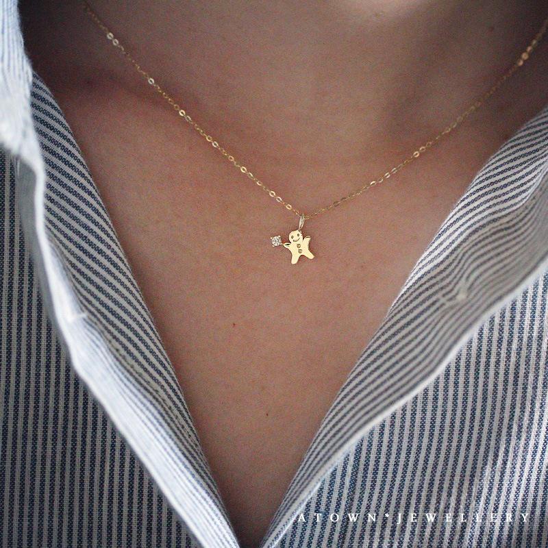 Посеребренное стерлинговое серебро 14K Ожерелье Пряничный человечек для женщин - Ожерелье на ключицу в сказочном стиле