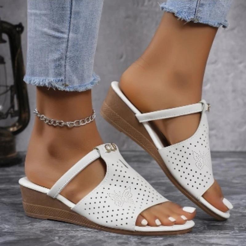 2024 Hot Sale Ladies Shoes Plus Size Women's Slippers Fashion Crystal Casual Slippers Women High Quality Peep Toe Flat Slippers