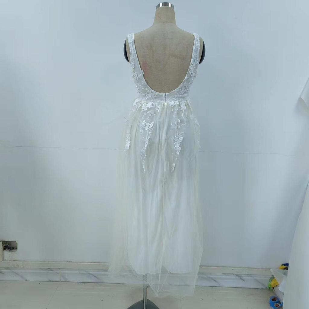 Летнее кружевное платье без рукавов 2025 года: Сексуальный европейский и американский стиль с глубоким V-образным вырезом, вышивкой и длинной юбкой.