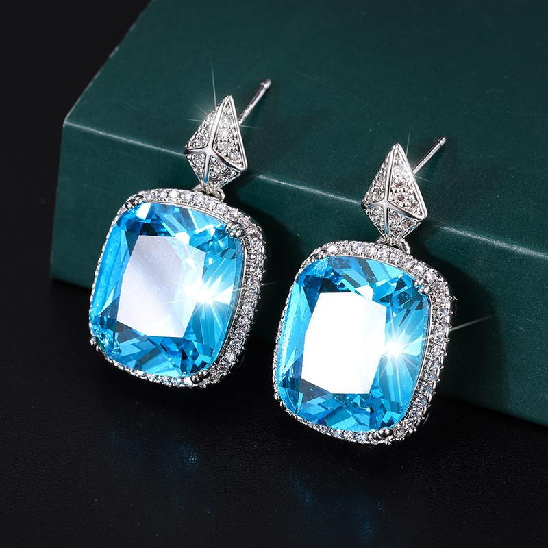 Ювелирные изделия Ретро Стиль Имитация Топаз Голубой Полный Бриллиант Роскошный Комплект Креативный Комплект Ожерелье 12 * 16 Серьги-пусеты 12 * 14