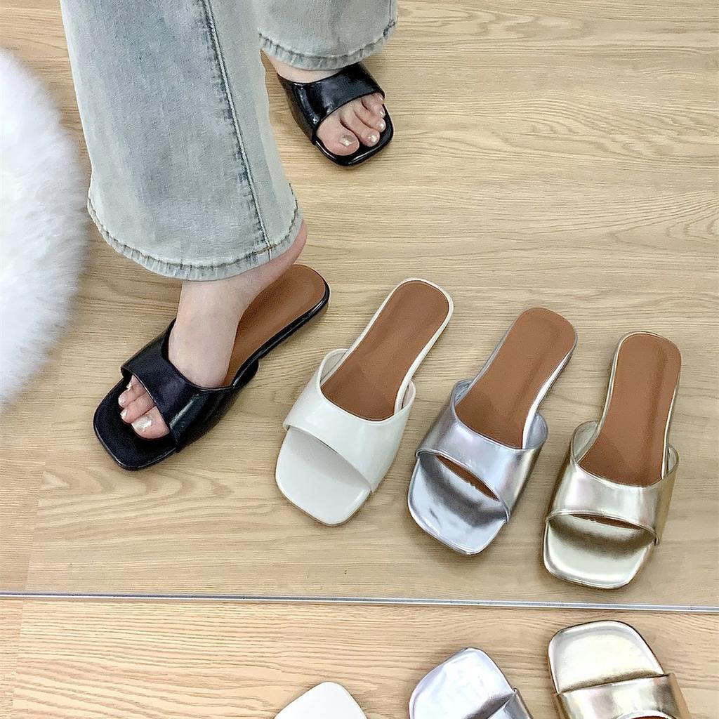 Fashion 2025 New Designer Gold/silver Slippers Women Flat Sandalias Mujer Outdoor Slides Summer Shoes Woman Flip Flops Silver Pantuflas