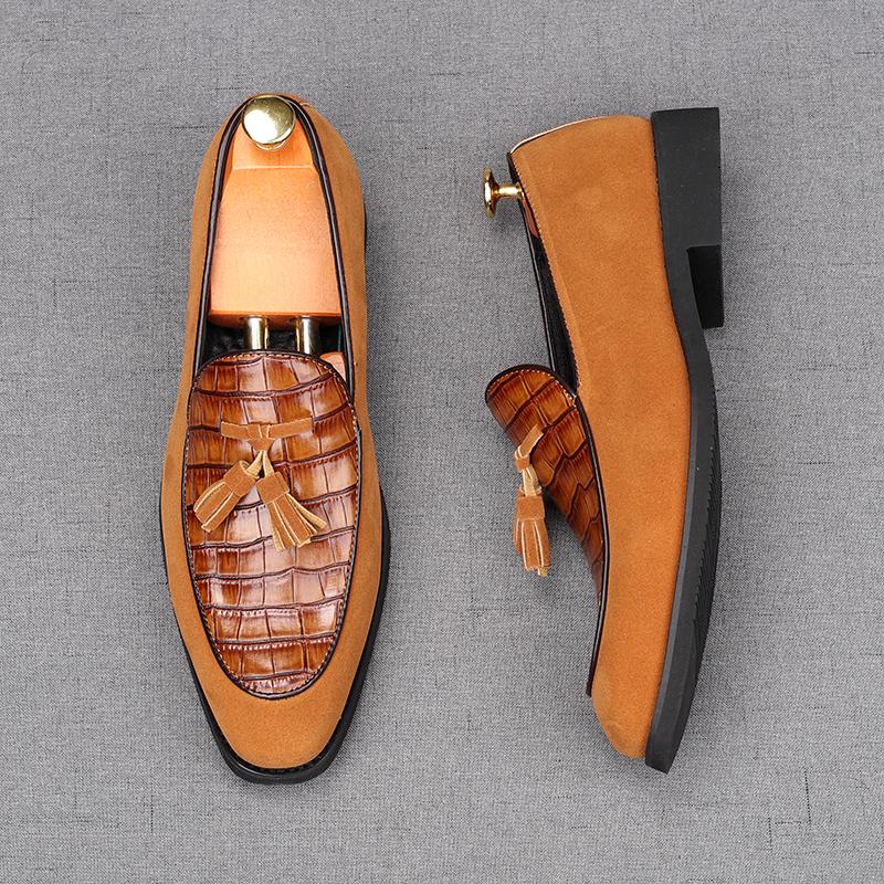 Fashion Fashion New Men's Tassels Suede Leather Patchwork Flats Shoes Male Designer Loafers Homecoming Wedding Dress Footwear