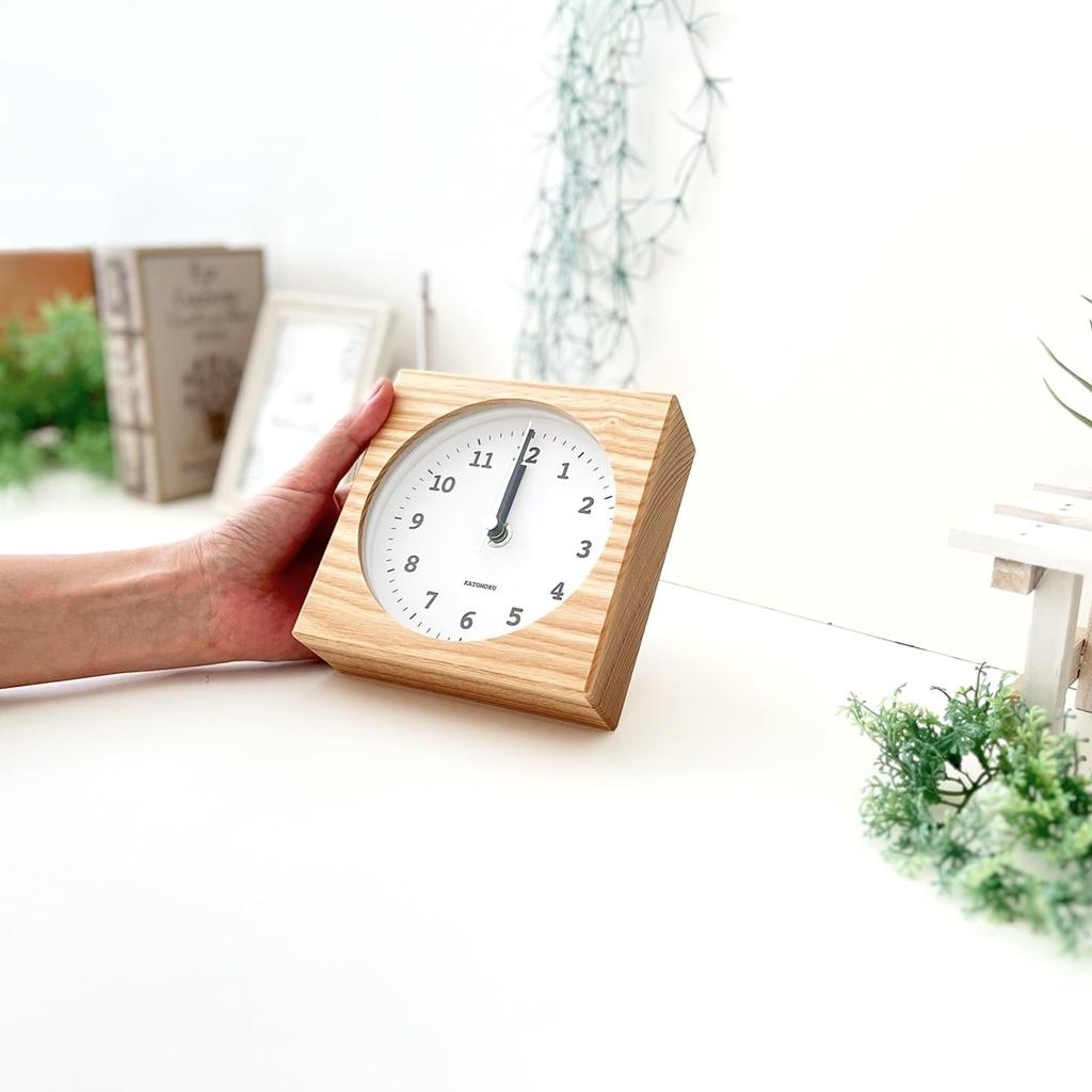 KATOMOKU Dual Use Clock 4 Natural km-95NARC Wall/Tabletop Use Radio-Controlled Clock with Continuous Second Hand, 14cm