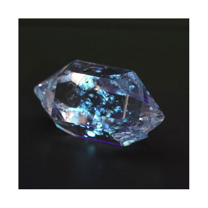 Pierres et Minéraux. Quartz Petrole. 4.74 ct. Balochistan, Pakistan.