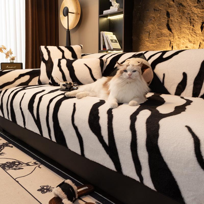 New Zebra Pattern Plush Sofa Mat Thick Anti Slip Warm Cushion for Autumn and Winter Home Decoration Couch Protective Cover Cloth