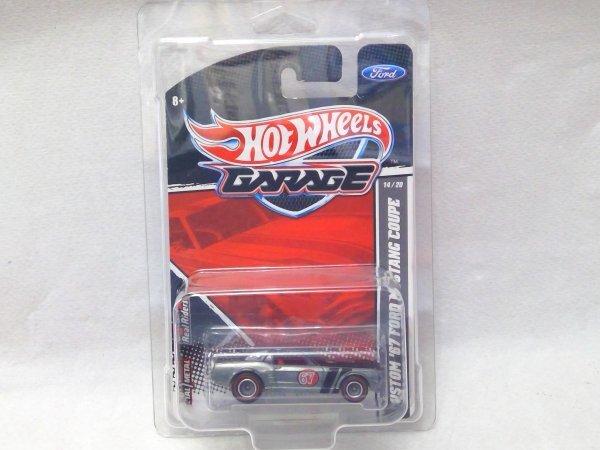 Hot Wheels Гаражный кастомный Ford Mustang Coupe '67