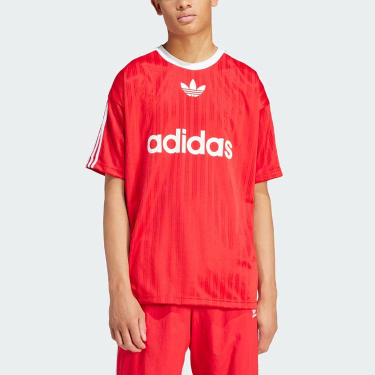 adidas Мужская футболка adidas Adicolor из полиэстера, вдохновленная футболом, свободного кроя, с коротким рукавом, цвет Better Scarlet / White, артикул IM9458