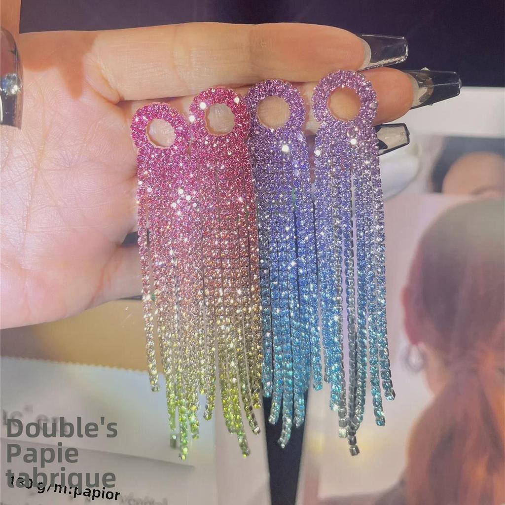 Роскошные европейские и американские серьги-кисточки со стразами: Элегантный дизайн с бриллиантами для женщин.