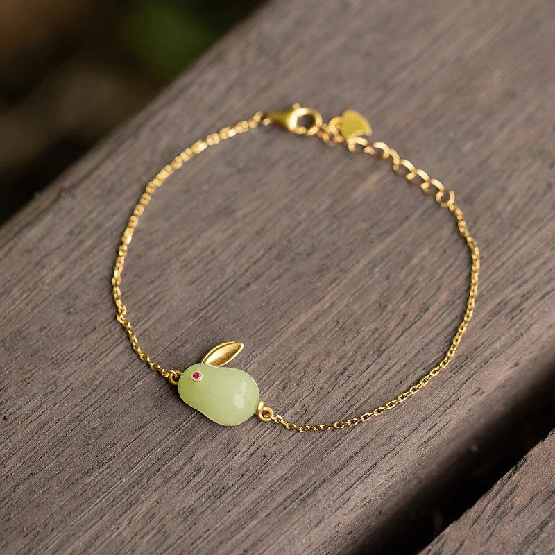Древний золотой хотанский нефритовый кролик кулон женское нефритовое ожерелье кролика высокого уровня небольшой толпы дизайн модный