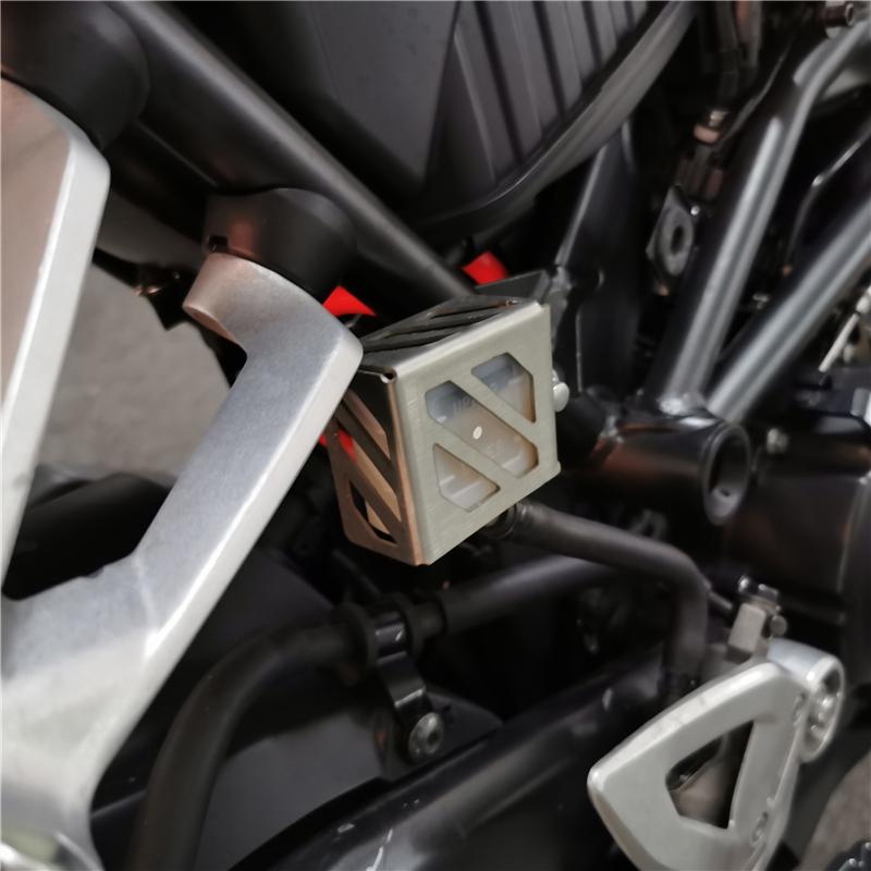 Для CB125R CB150R CB300R CB250R Задний тормозной насос Крышка резервуара для жидкости Защитная крышка CB300R Задняя крышка масляного стакана Защитная крышка