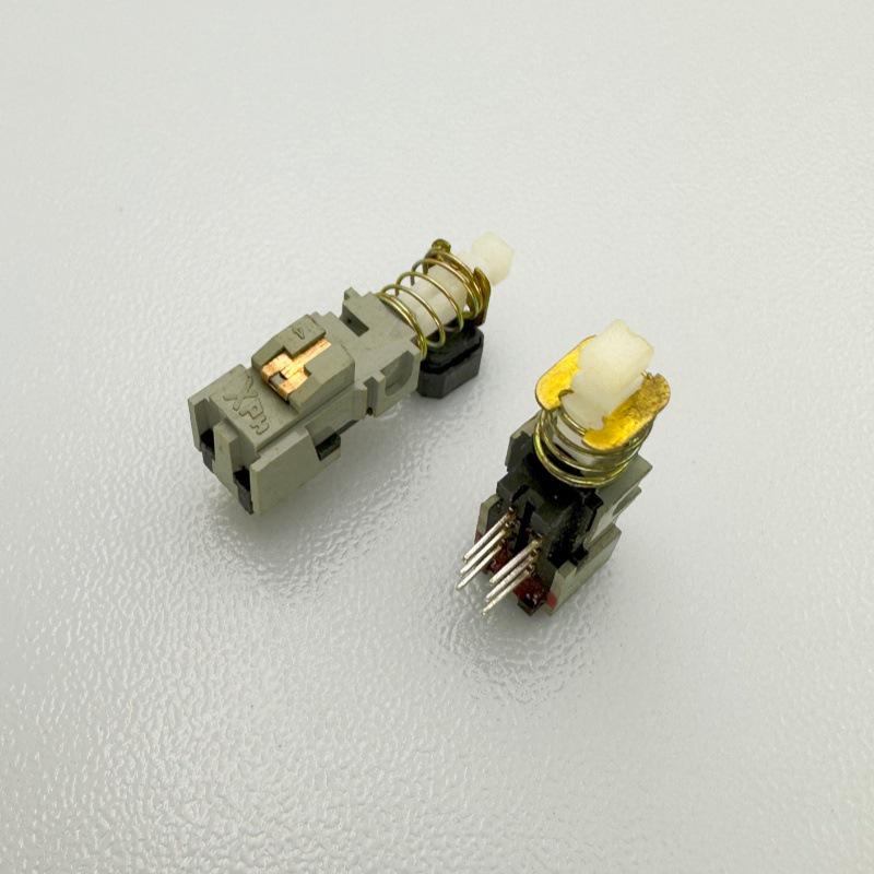 XPH Self-Locking Adjustable Power Switch with Lock Button, 6-Pin Double Row for TV, Keyboard, and Amplifier