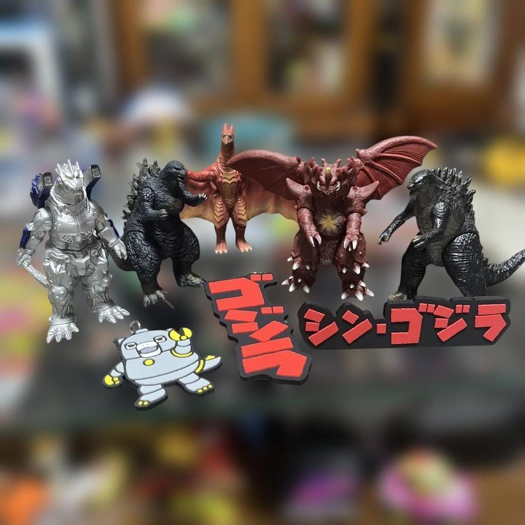 Б/у большая виниловая фигурка Годзиллы Shingeki Daizen