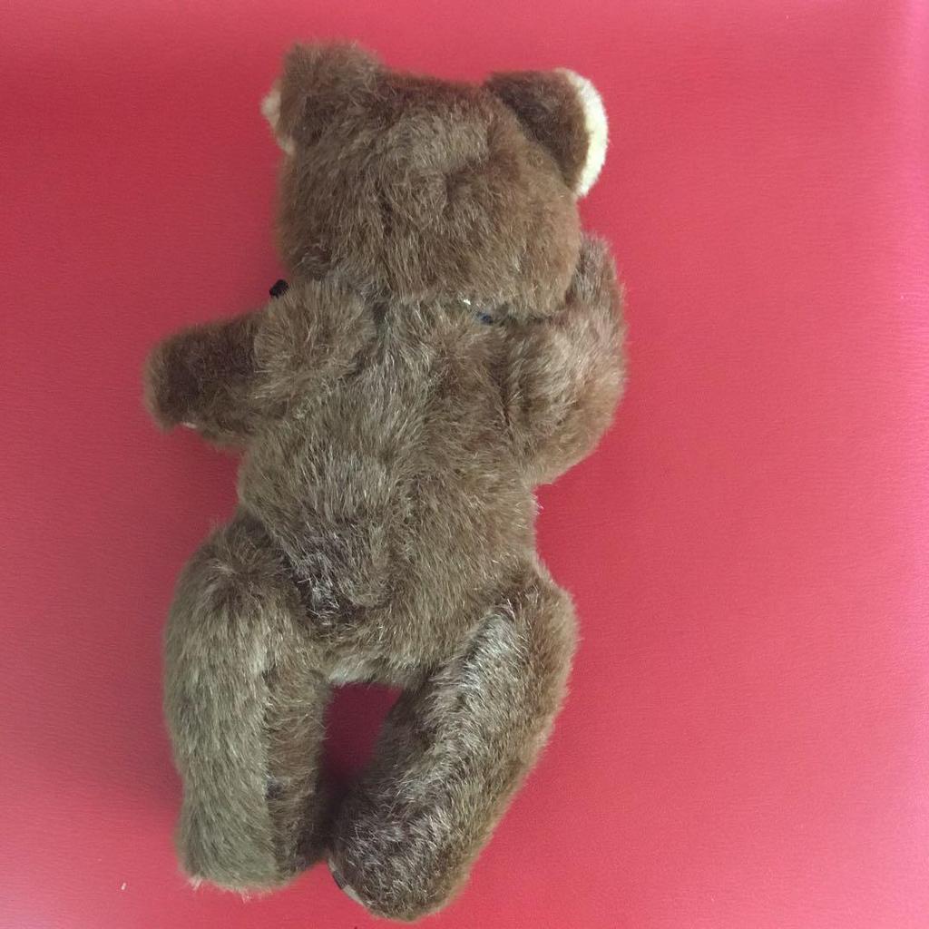 [USED] 4 teddy bears