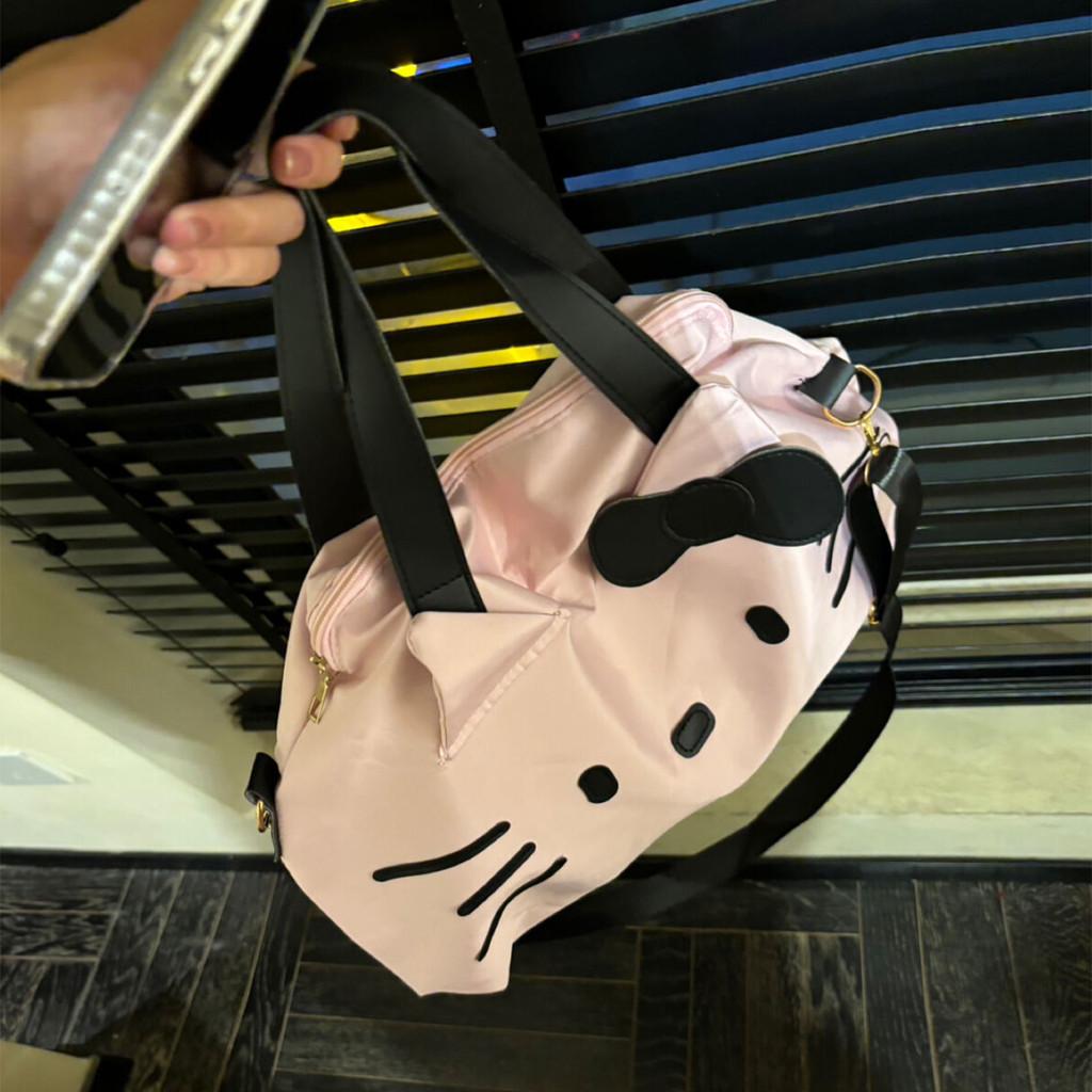 Hello Kitty Travel Bag Large Capacity Lightweight Fabric For Casual Trips And Storage