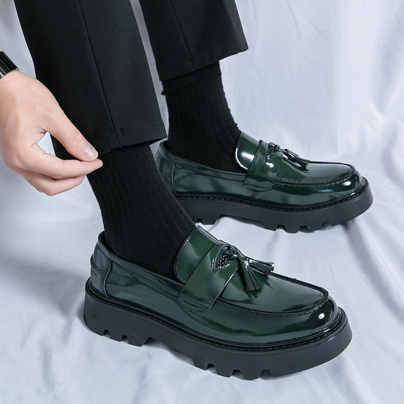 Green Men Dress Shoes  Patent Leather Black Casual Business Platform Tassels Slip-On Shoes for Men Wedding