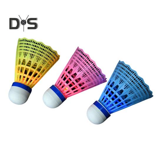 3/4 /8 шт. светодиодных воланов для бадминтона, долговечные, видимые ночью, нейлоновые светящиеся воланы, ветрозащитные, освещение для бадминтона для ночной игры