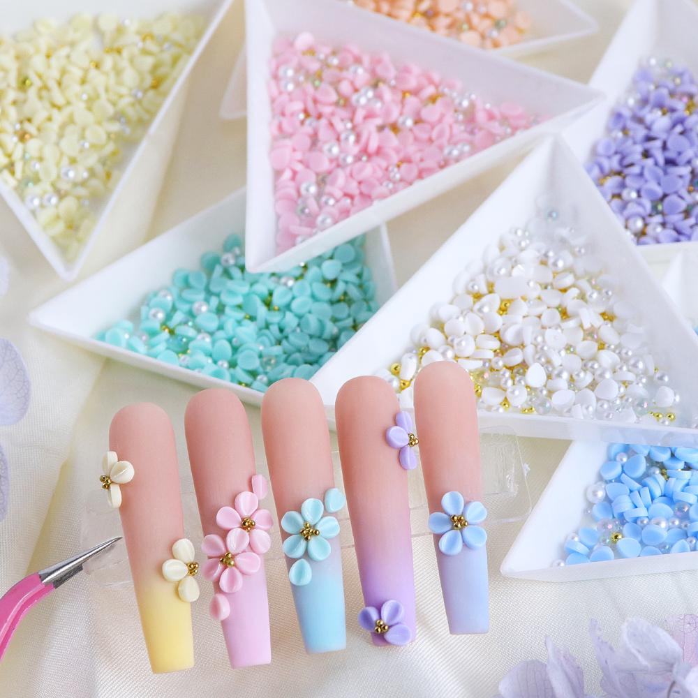 Набор из 150 шт. * 7 упаковок разноцветных маленьких круглых лепестков для украшения ногтей, самоклеящиеся накладки для ногтей, средства для самостоятельного изготовления ногтей