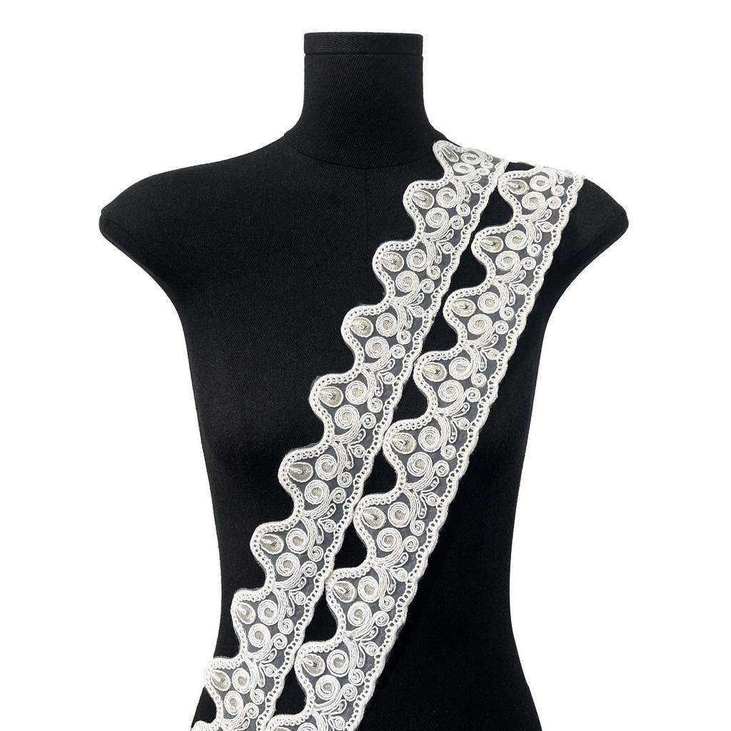 Exquisite White Organza Car Bone Line Wavy Embroidery Barcode Clothing Window Decoration Home Decoration Lace Accessories