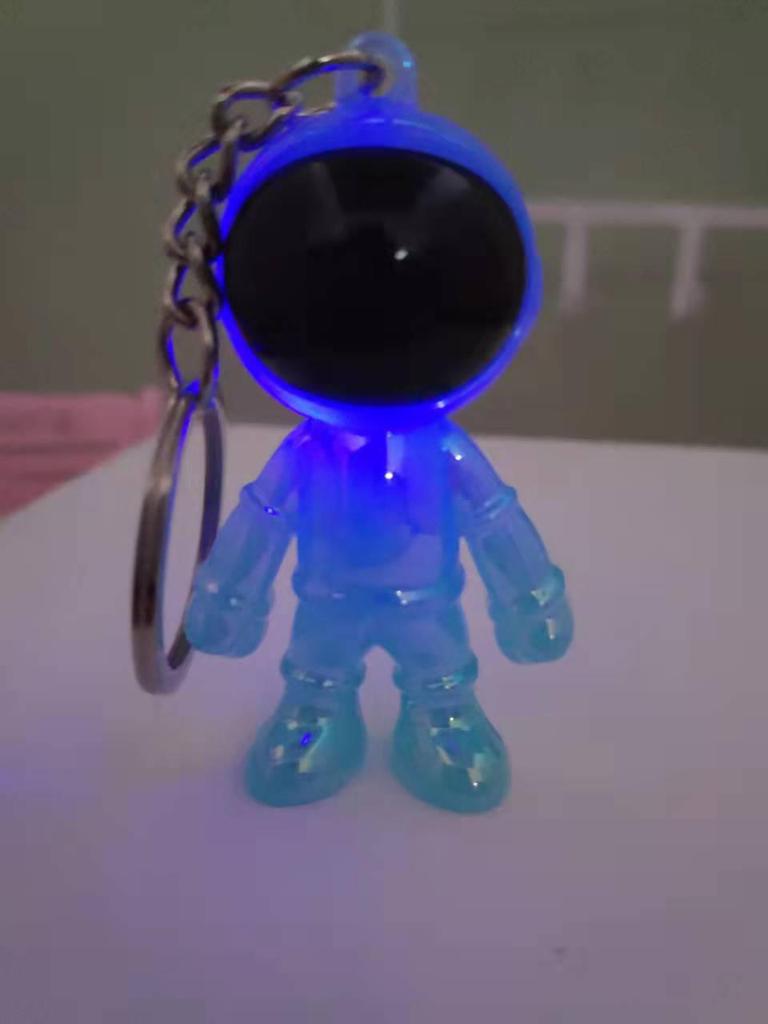 Trendy 3D Astronaut Keychain Pendant for Bags & Clothing