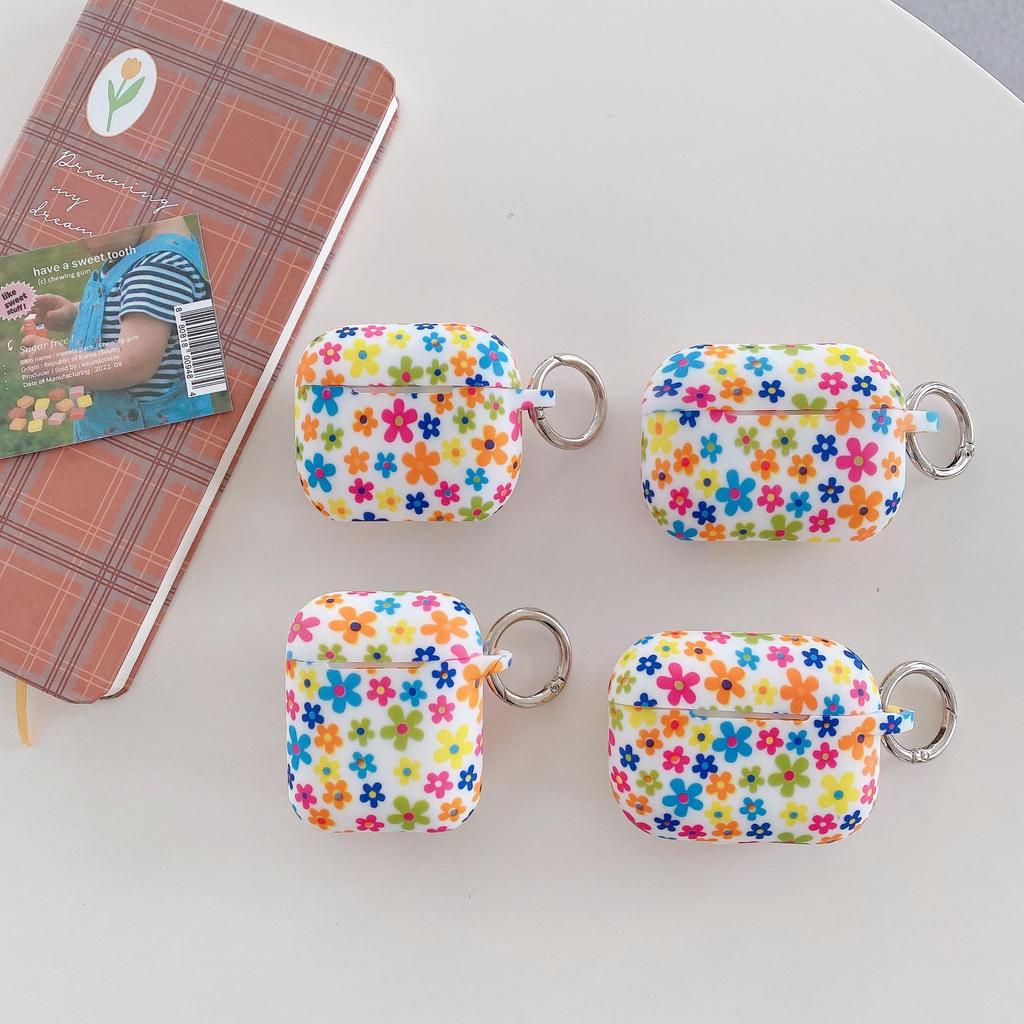 Защитный чехол для AirPods 4 — стильный дизайн с рисунком коровы для наушников