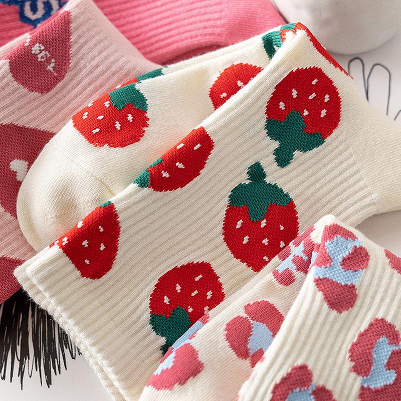 Милые носки Харадзюку с клубничками и надписью 'Love', средней длины, дышащие, осенне-зимние, повседневные