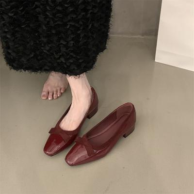 Французские туфли на грубом каблуке, женские туфли, весна и осень 2024, новые красные свадебные туфли, лакированная кожа, бант, одна педаль, женские туфли